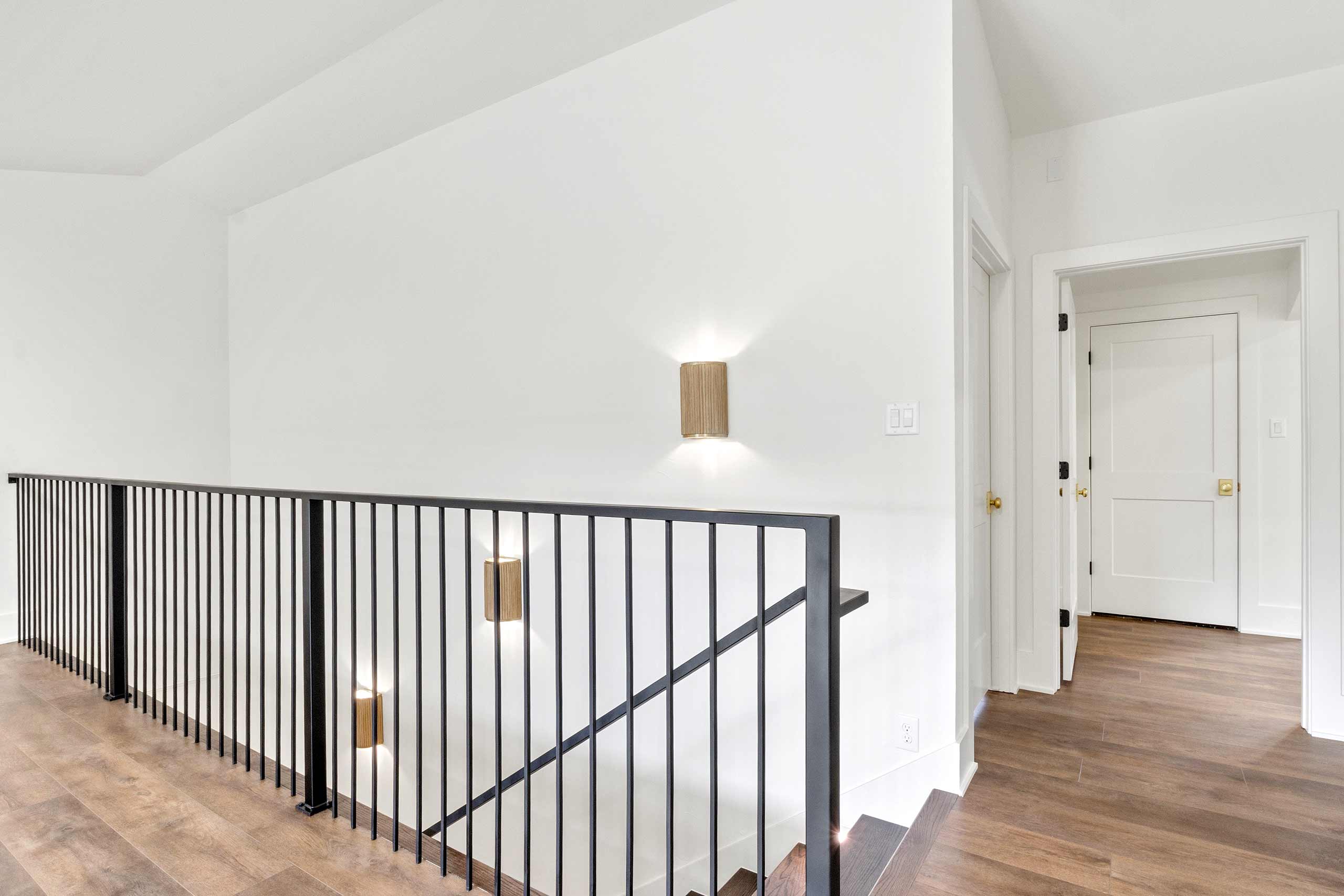 Modern-Barndominium-Estate-41