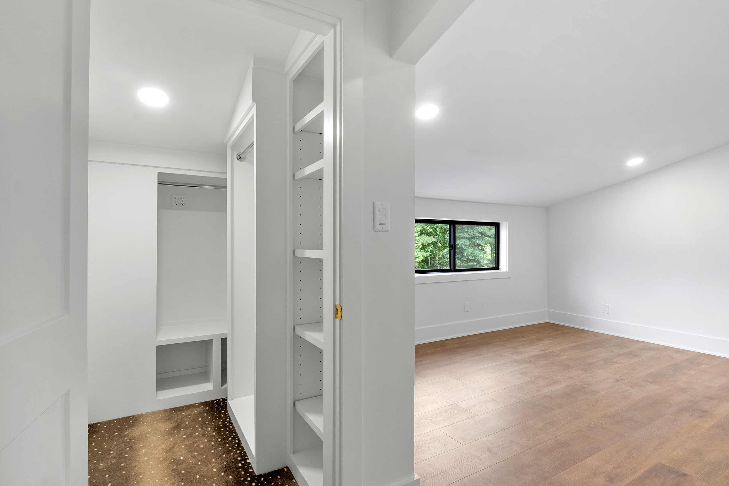 Modern-Barndominium-Estate-48